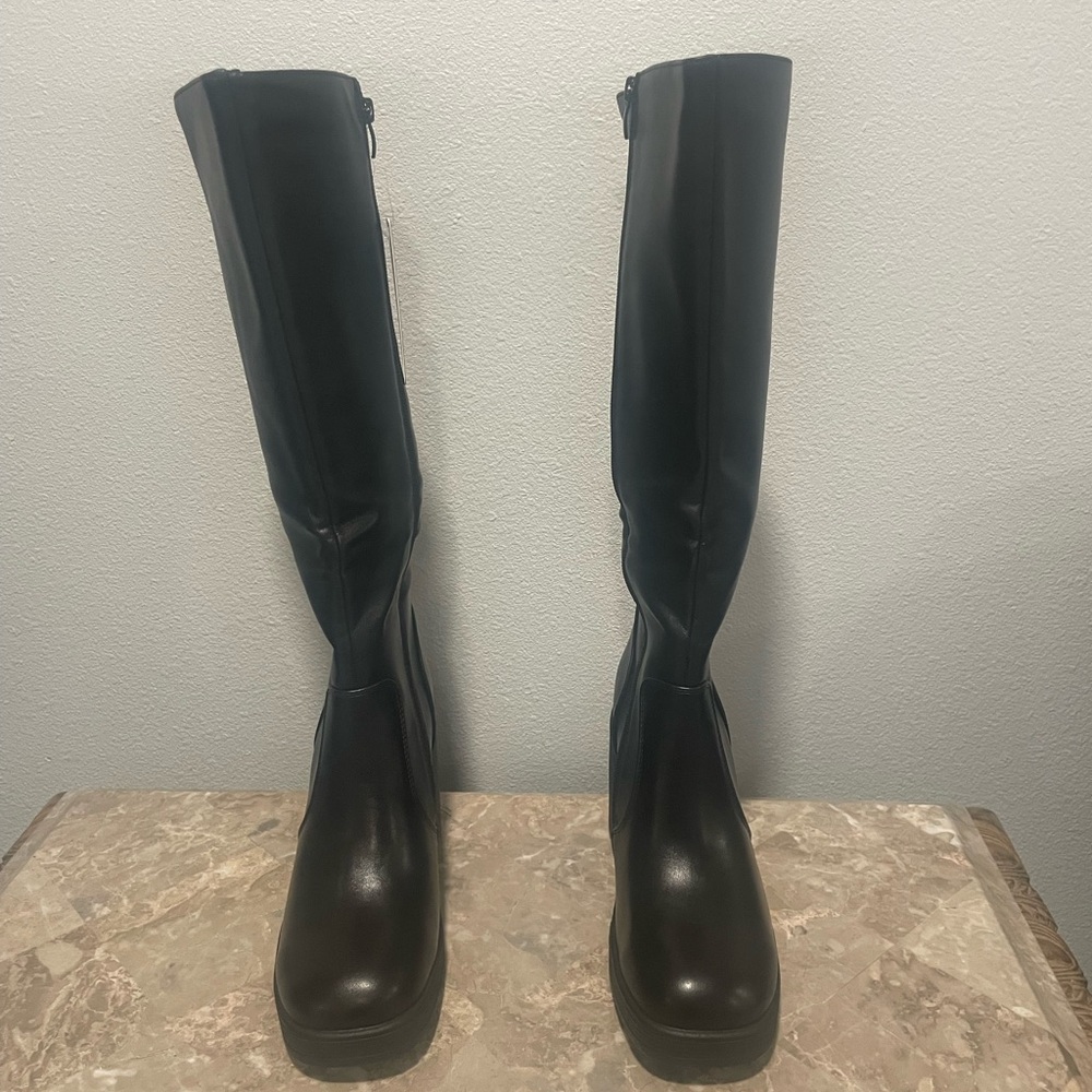 Athlefit Women’s Black Knee High Boots